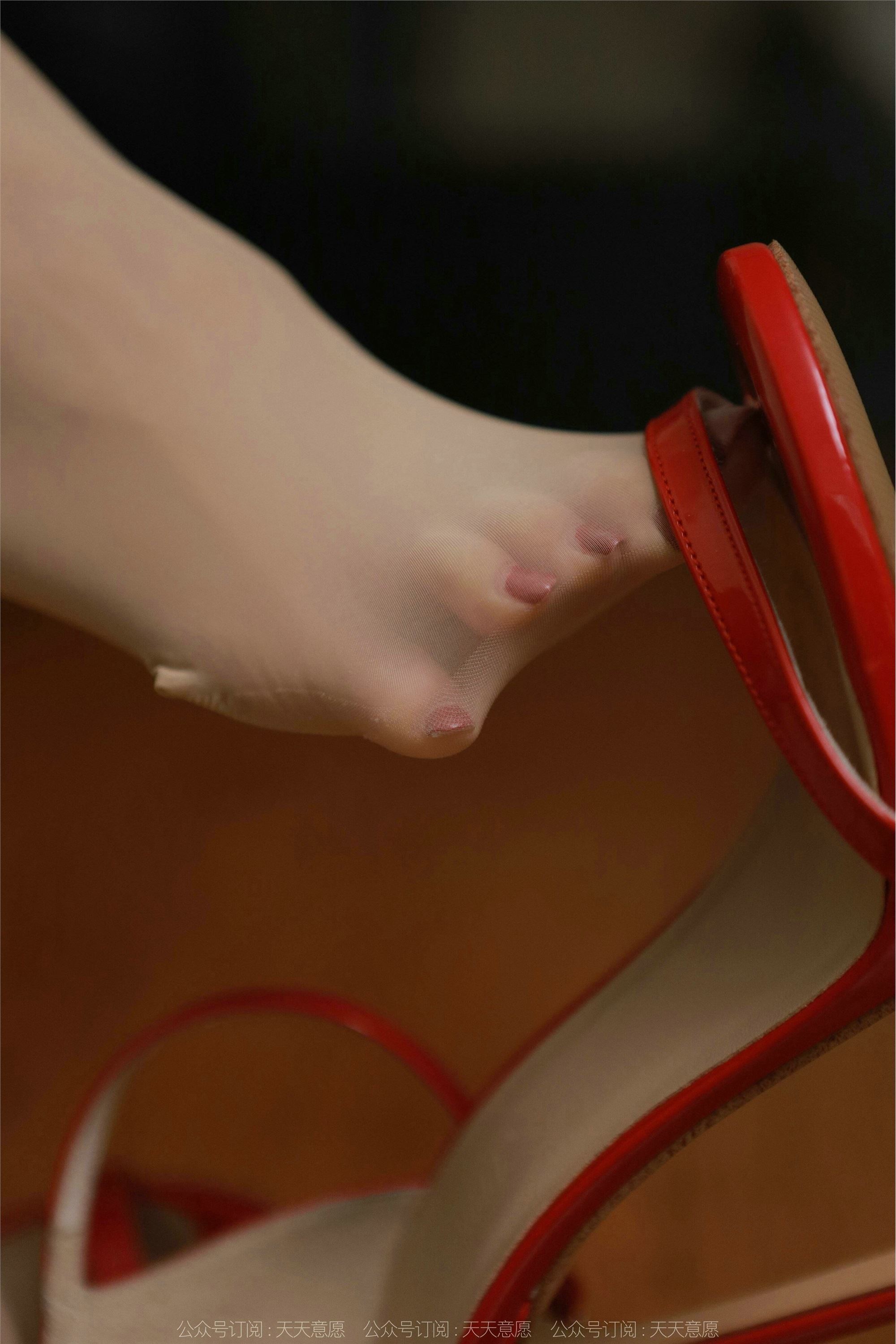 IESS异思趣向  2022.03.10 丝享家1024：美子《红色》